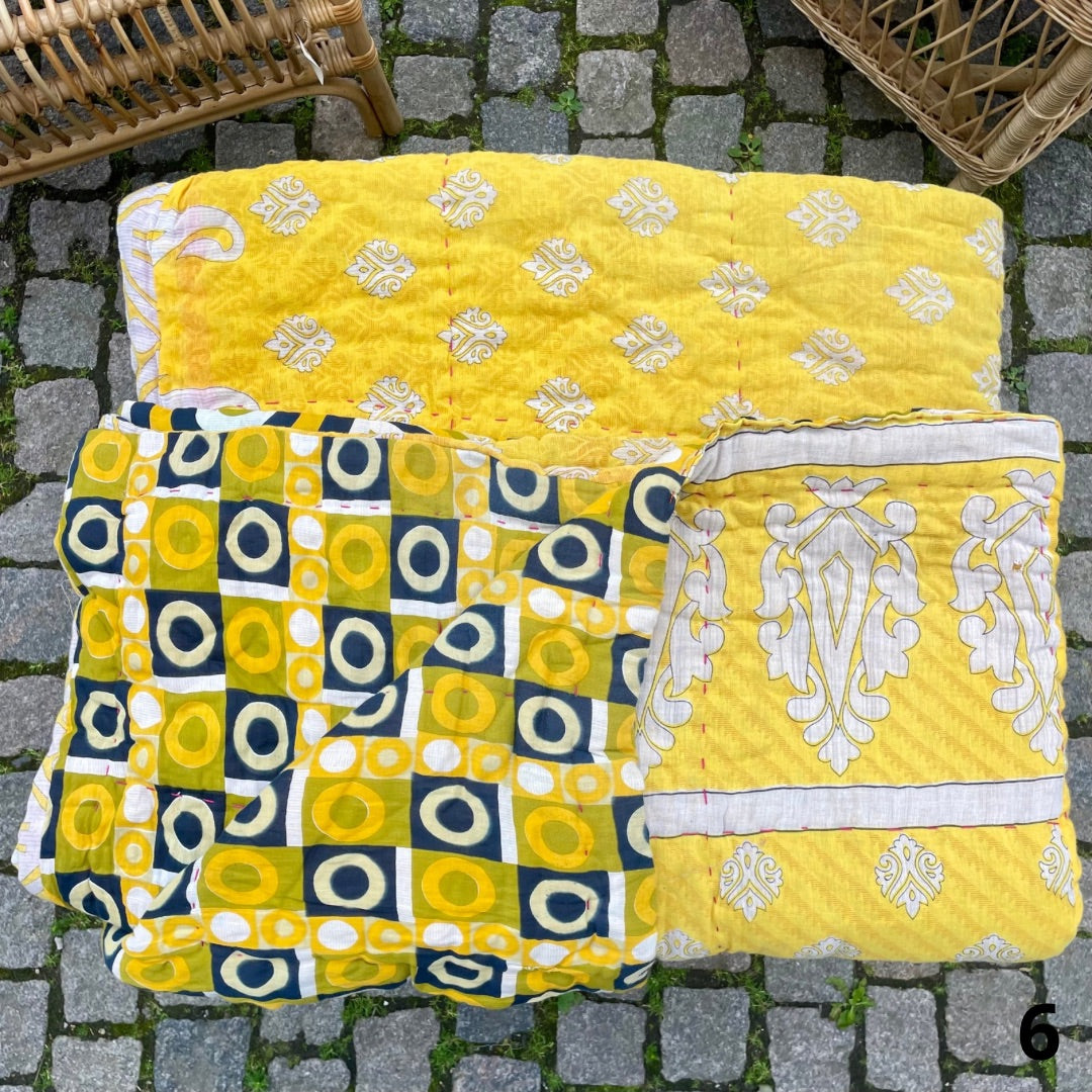 Quilt af genbrugssarier med bomuldsfyld #6