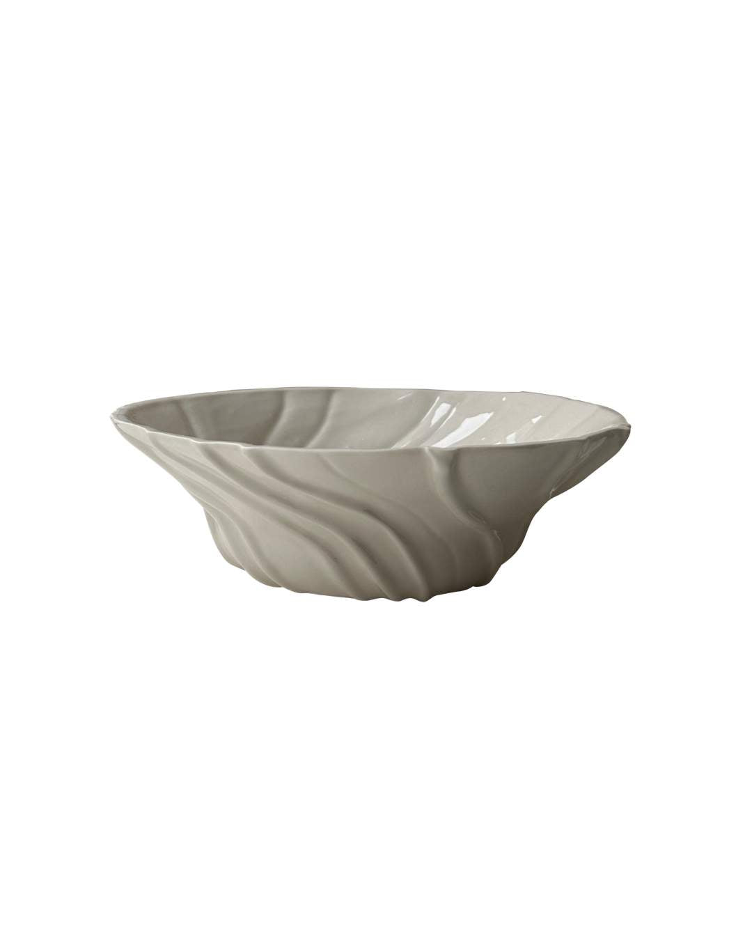 Håndlavet tidevands skål i hvid porcelæn med bølgende overflade, inspireret af havbund.