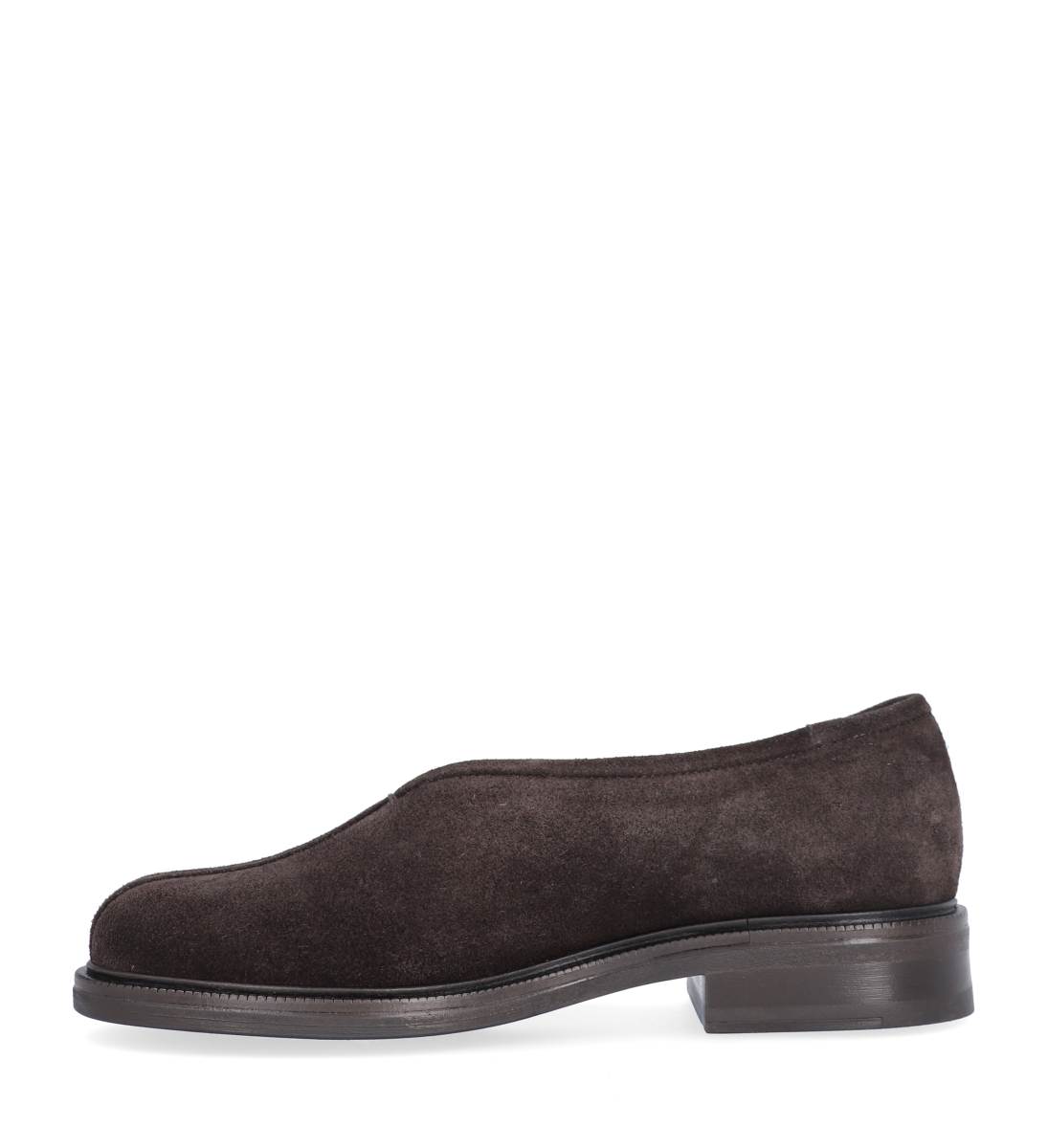 Billi Bi flad sko i T.moro Deliziouso ruskind 556 med rund tå og klassisk loafer-inspireret design.