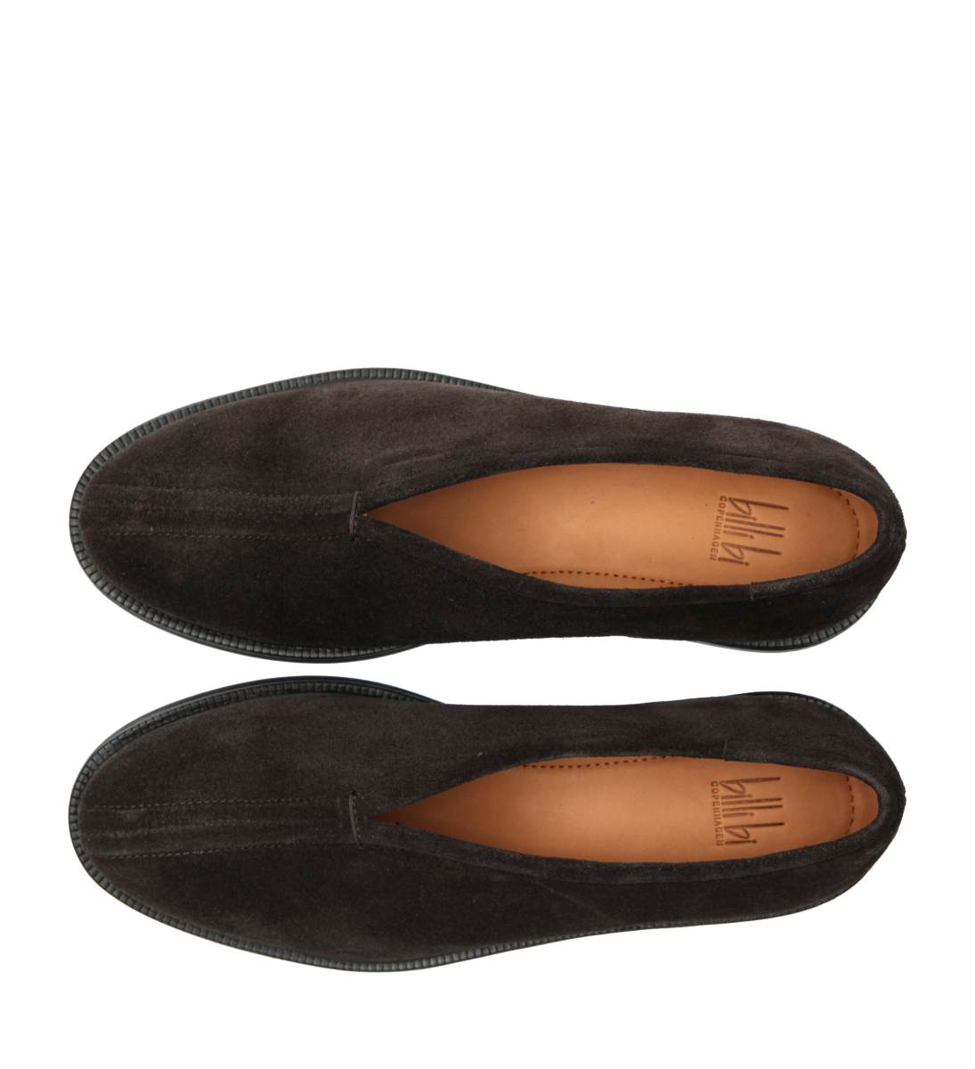 Billi Bi flad sko i T.moro Deliziouso ruskind 556 med rund tå og klassisk loafer-inspireret design.