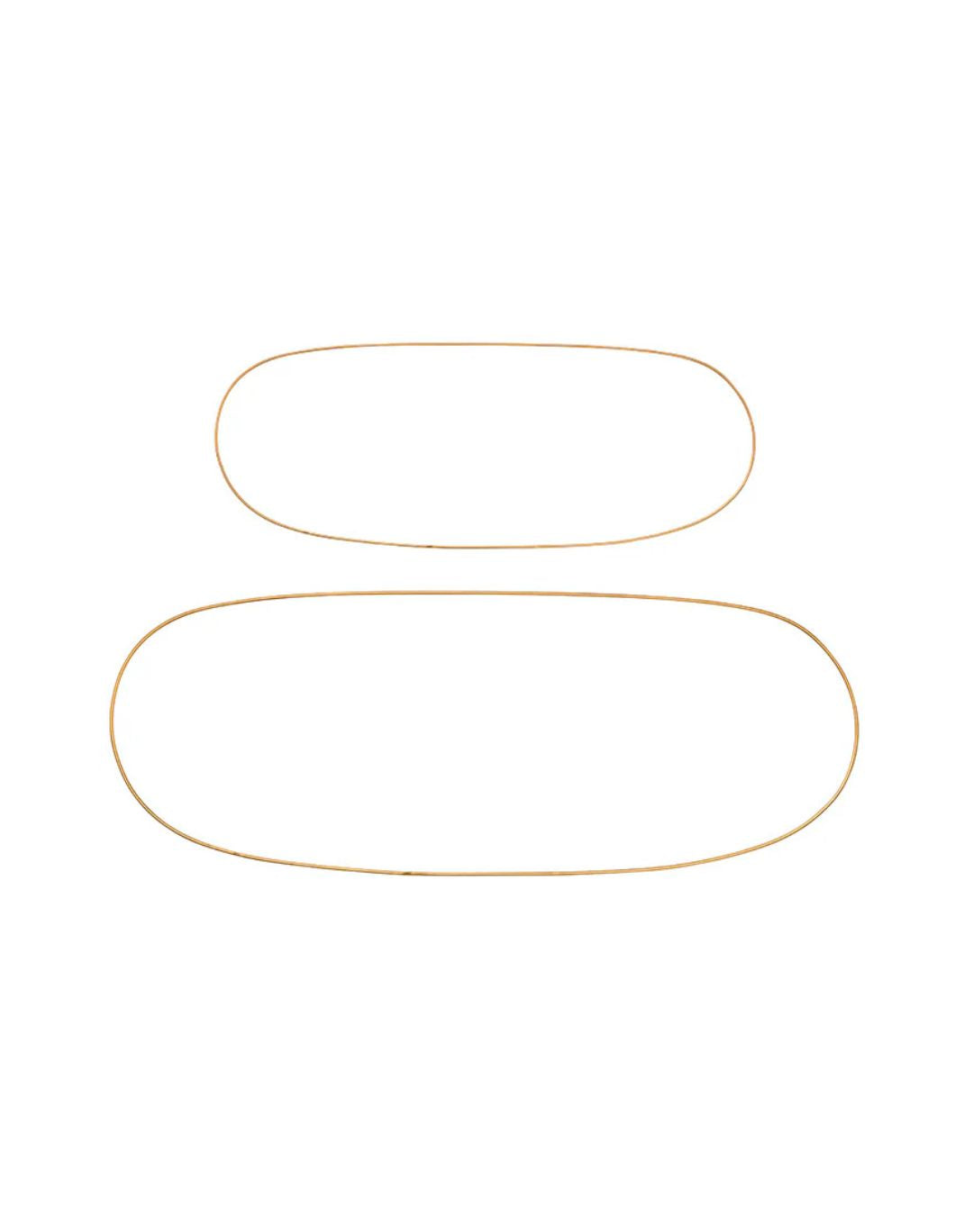 Sæt af to gyldne dekorationsringe i metal, 80 cm og 100 cm, velegnet til juledekorationer.