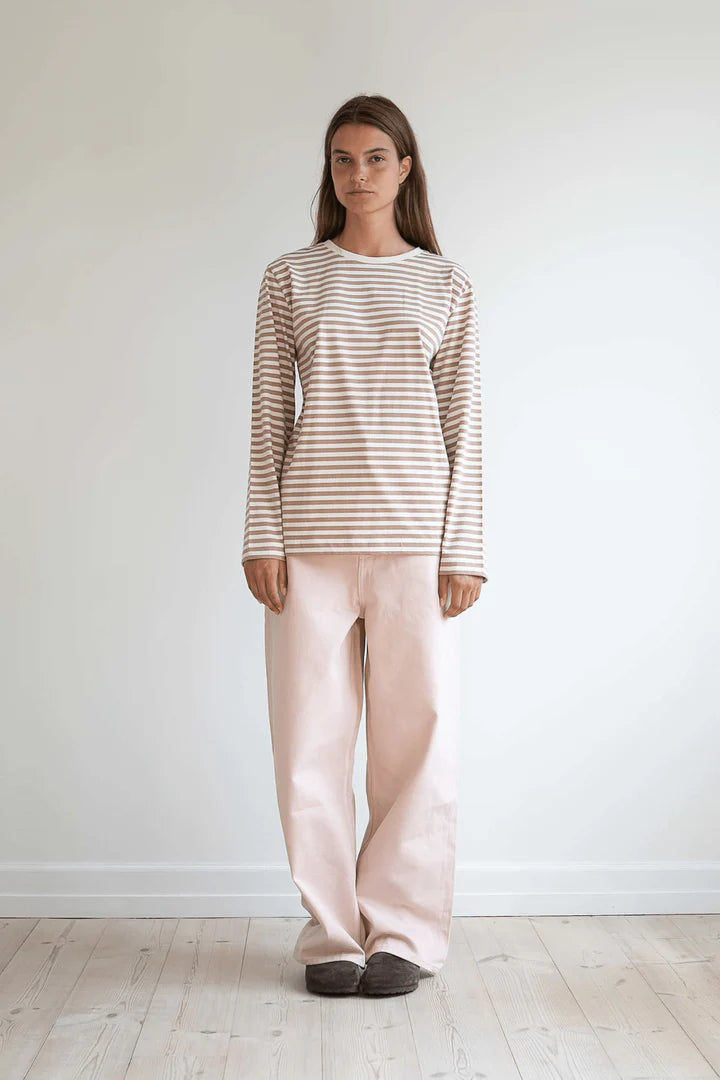 Freya langærmet T-shirt i økologisk bomuld fra Studio Feder – køb hos butikalrum.dk