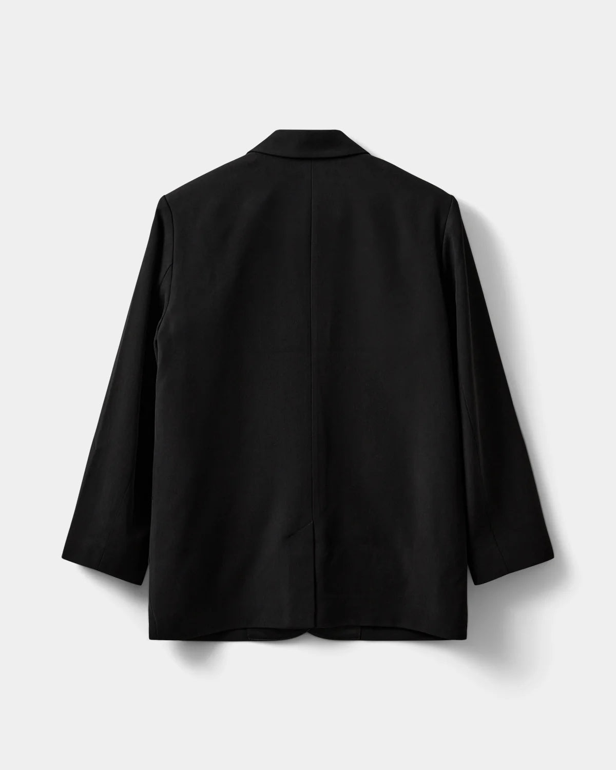 Sort LOVELLESW blazer med satin revers og knaplukning fra Sofie Schnoor