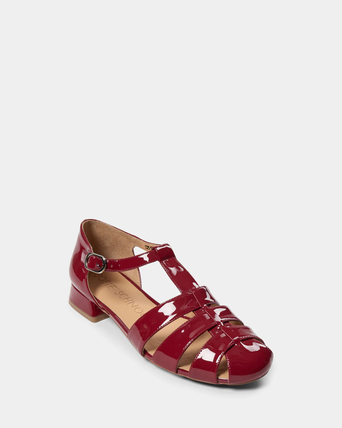 Rød, behagelig sandal med lille hæl og rund snude. En klassiker i skoskabet.