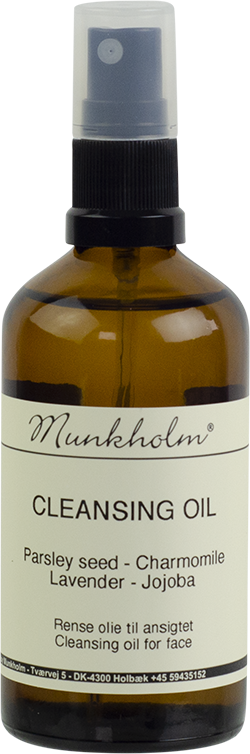 Køb Cleansing Oil fra Munkholm hos Butikalrum.dk – effektiv og naturlig ansigtsrens med abrikoskerneolie, jojobaolie og vitamin E.