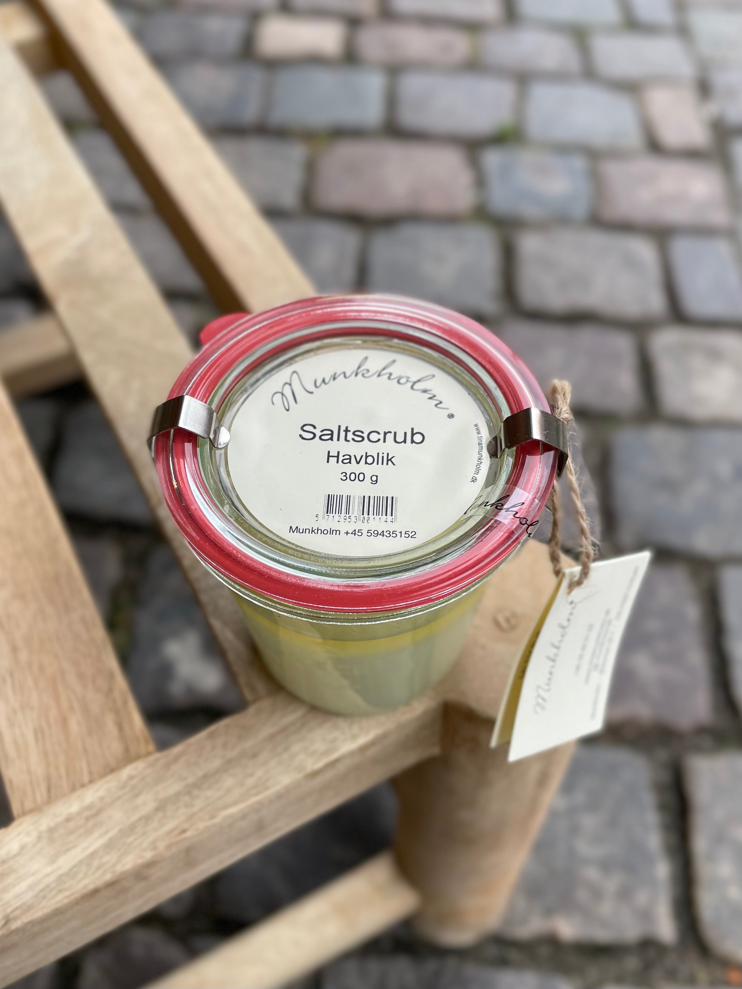 Munkholm Saltscrub Havblik 300 g til eksfoliering og blødere hud.
