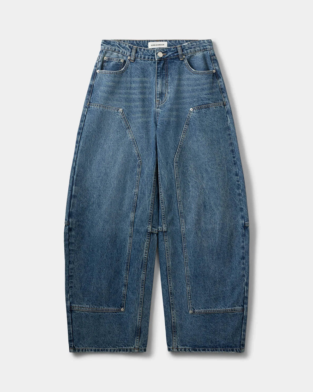 SONJASW Barrel Jeans fra Sofie Schnoor i Denim Blue med mellemhøj talje og barrel pasform – køb hos butikalrum.dk.