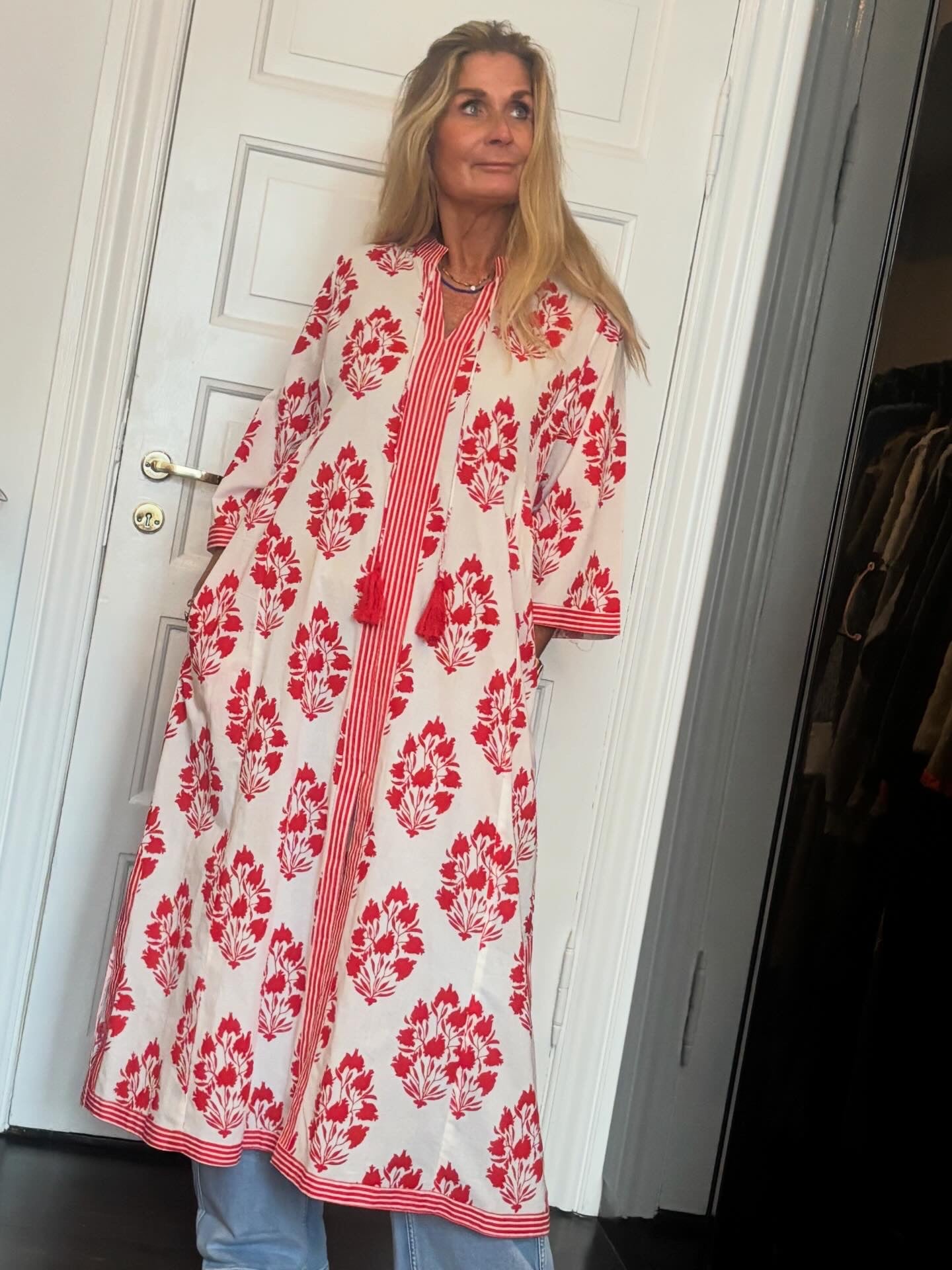 Tabita Dress kjole kaftan – køb hos butikalrum.dk