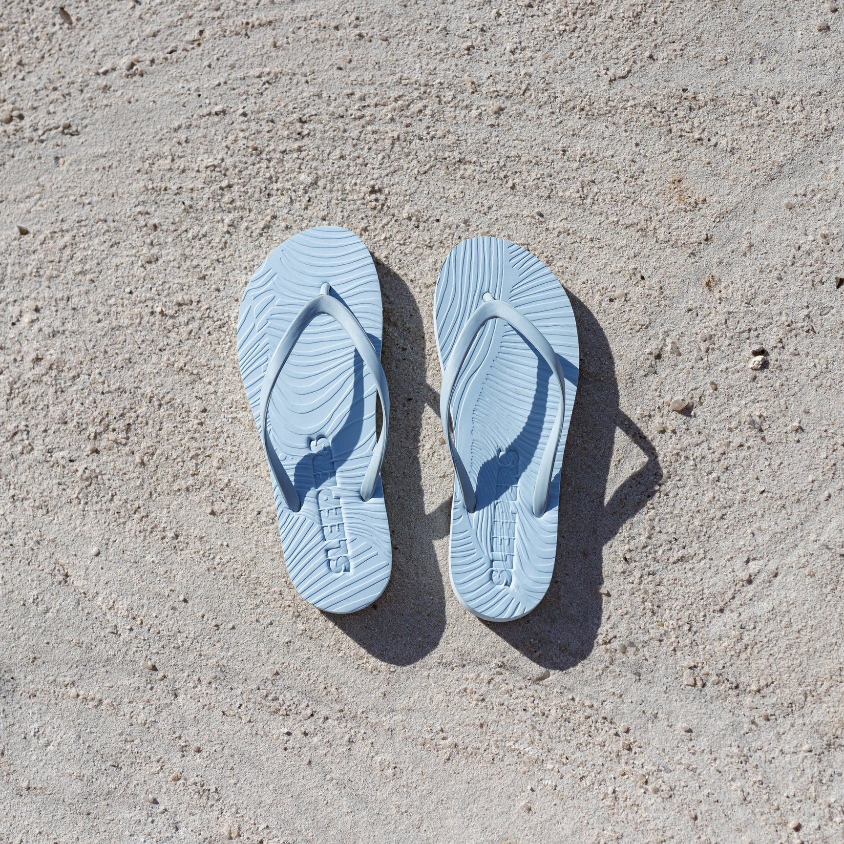 Angel blue SLEEPERS klipklapper i modellen slim.