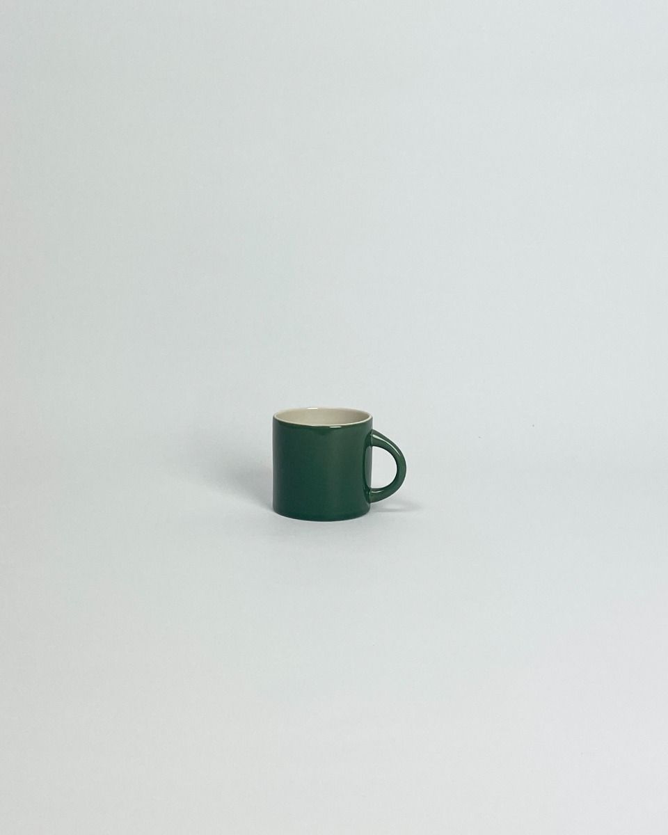Candy Cup eller Espresso Cup i mørkegrøn porcelæn fra Anne Black – køb hos Butik Alrum