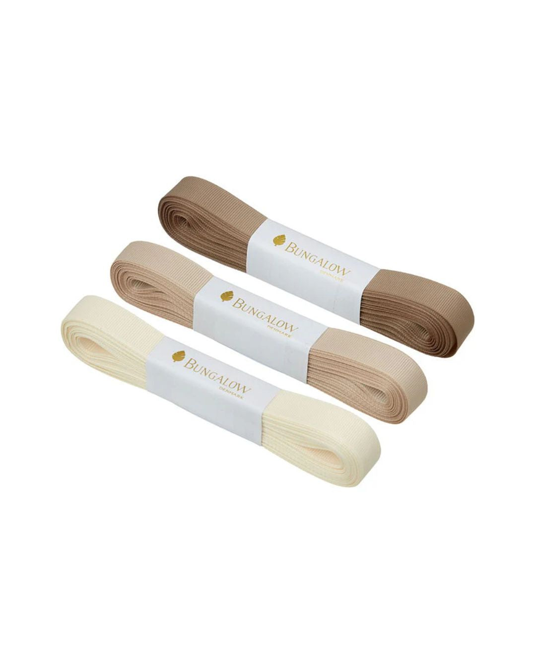 3-pak gavebånd i skønne farver, ideelle til gaveindpakning og kreative projekter.