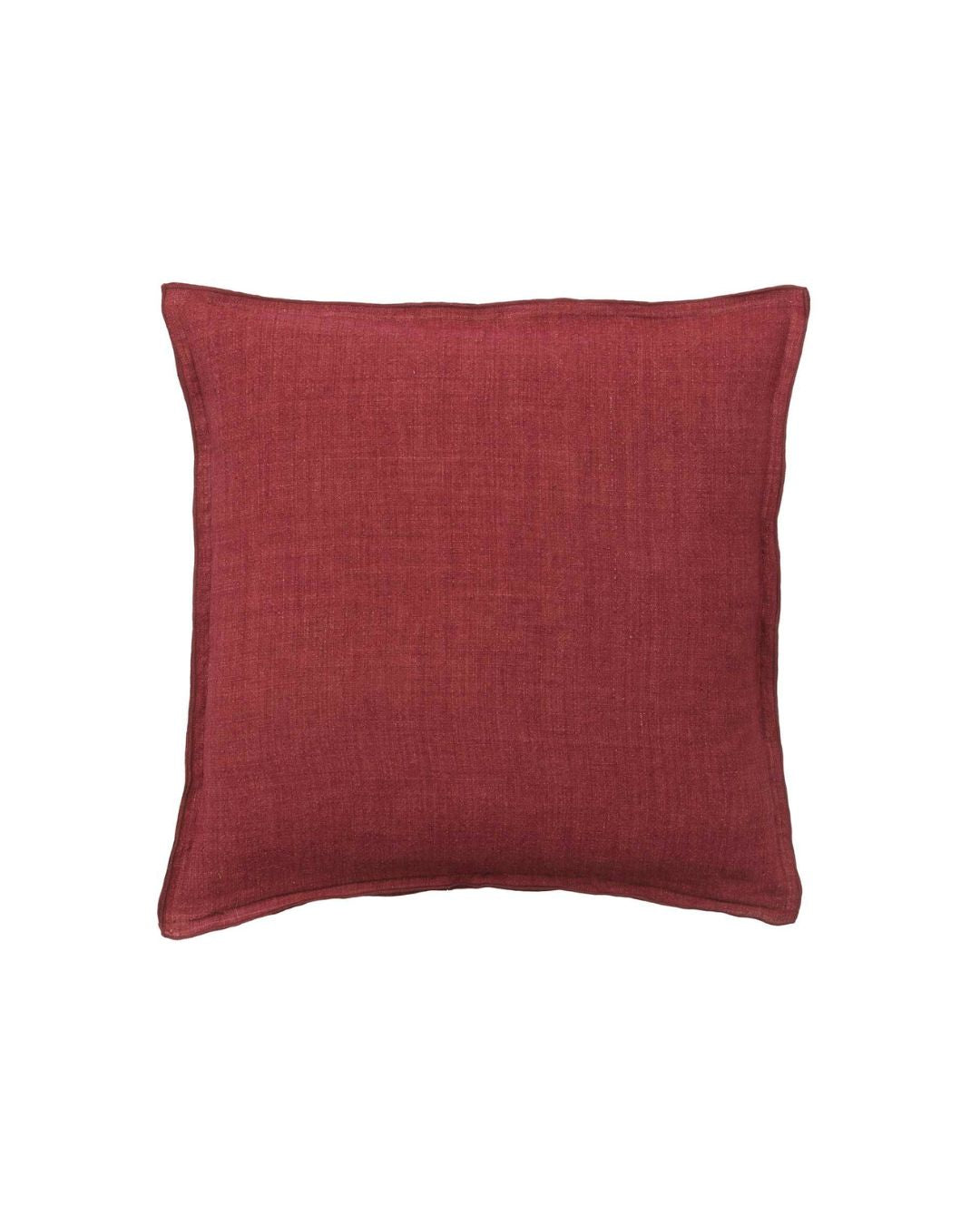 Bungalow linen pude 50x50 cm i farven Wine med inderpude, fremhæver tekstur og komfort i indretningen