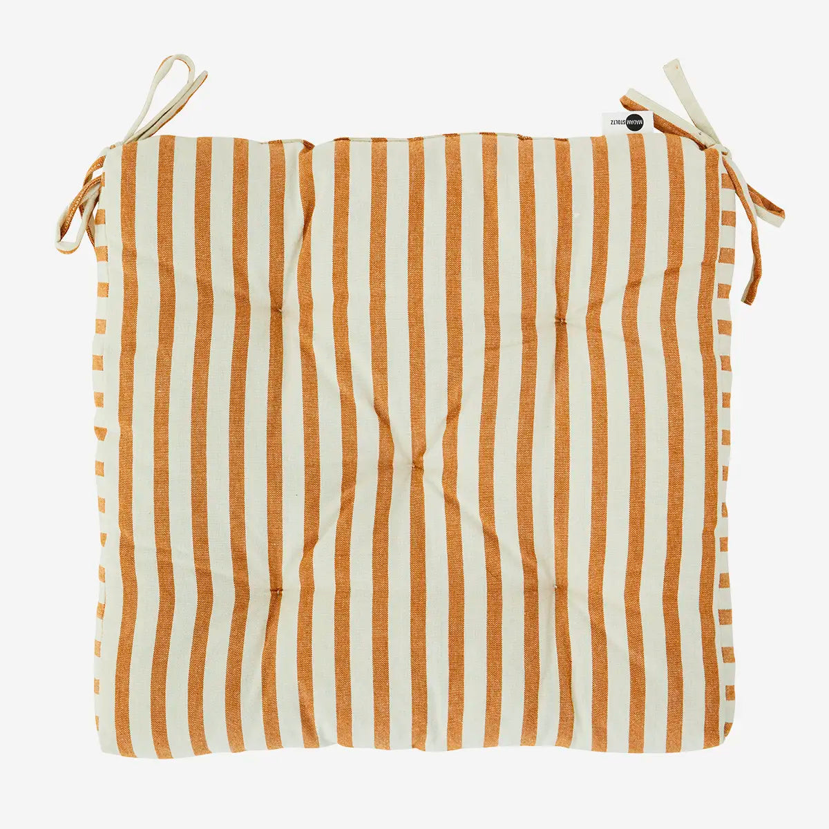 Stribet sædehynde 45x45 cm i off white og dark honey med bindebånd til stol inde og ude
