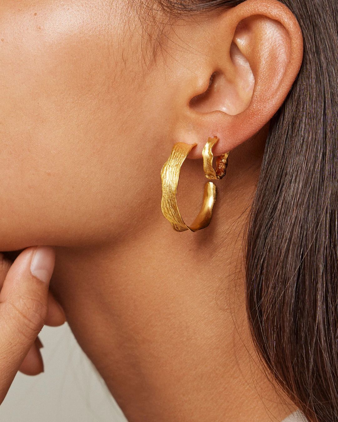 Enamel Ane hoops i guld