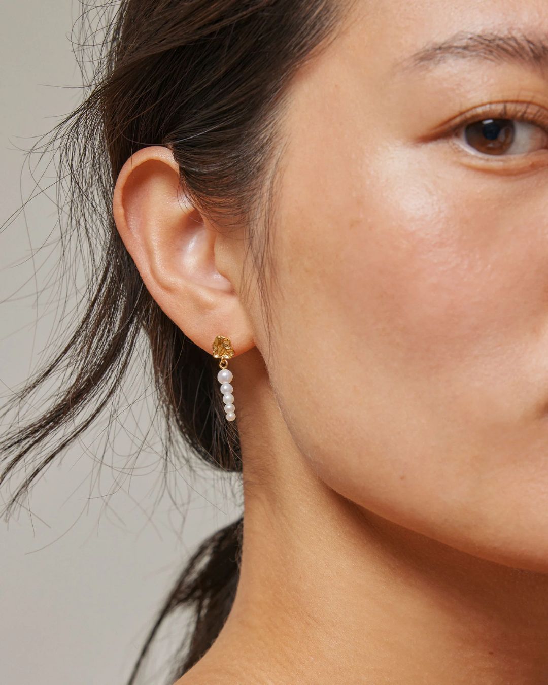 enamel øreringe malaika, ørestikker med perler