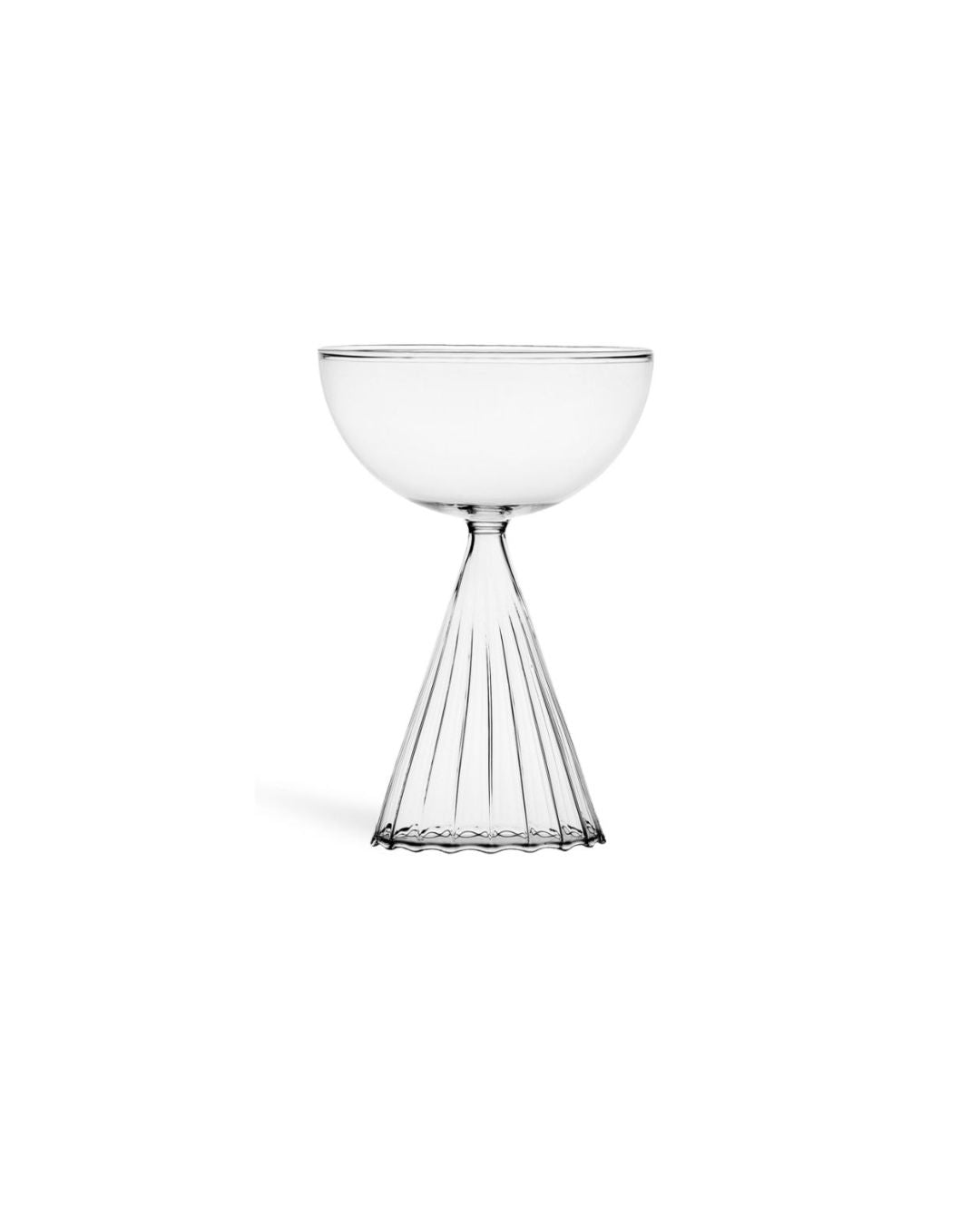 Elegant champagnebowle-glas med bred skål og rillet fod, perfekt til mousserende vine og festlig borddækning.