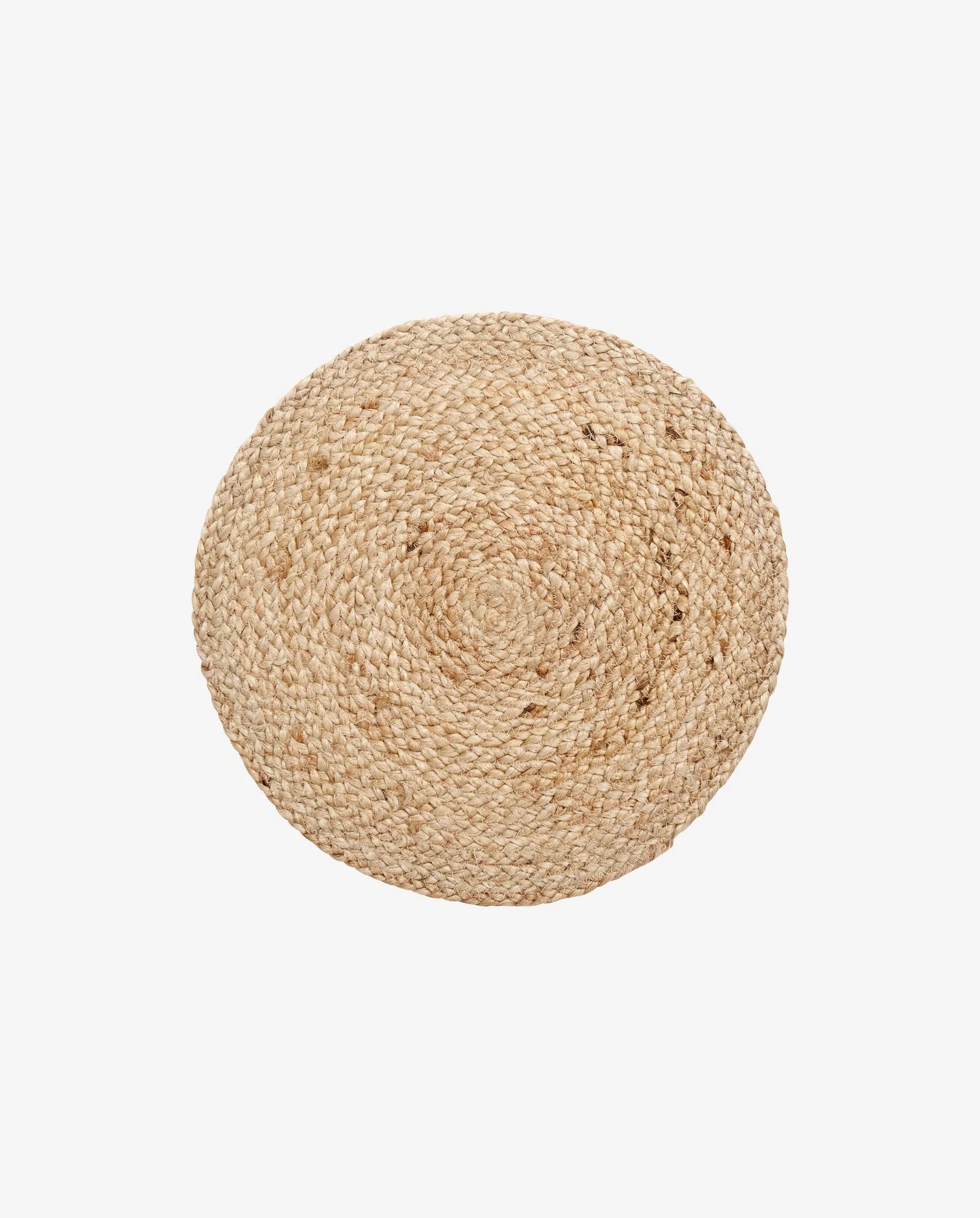 Rund dækkeserviet i jute – køb hos butikalrum.dk