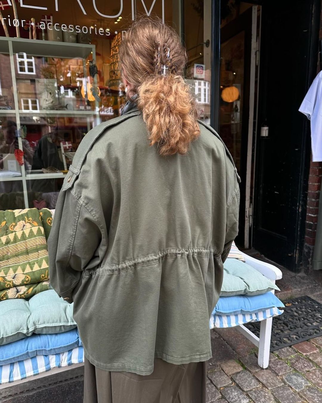 Line canvas jakke fra la rouge i en flot jagt grøn farve