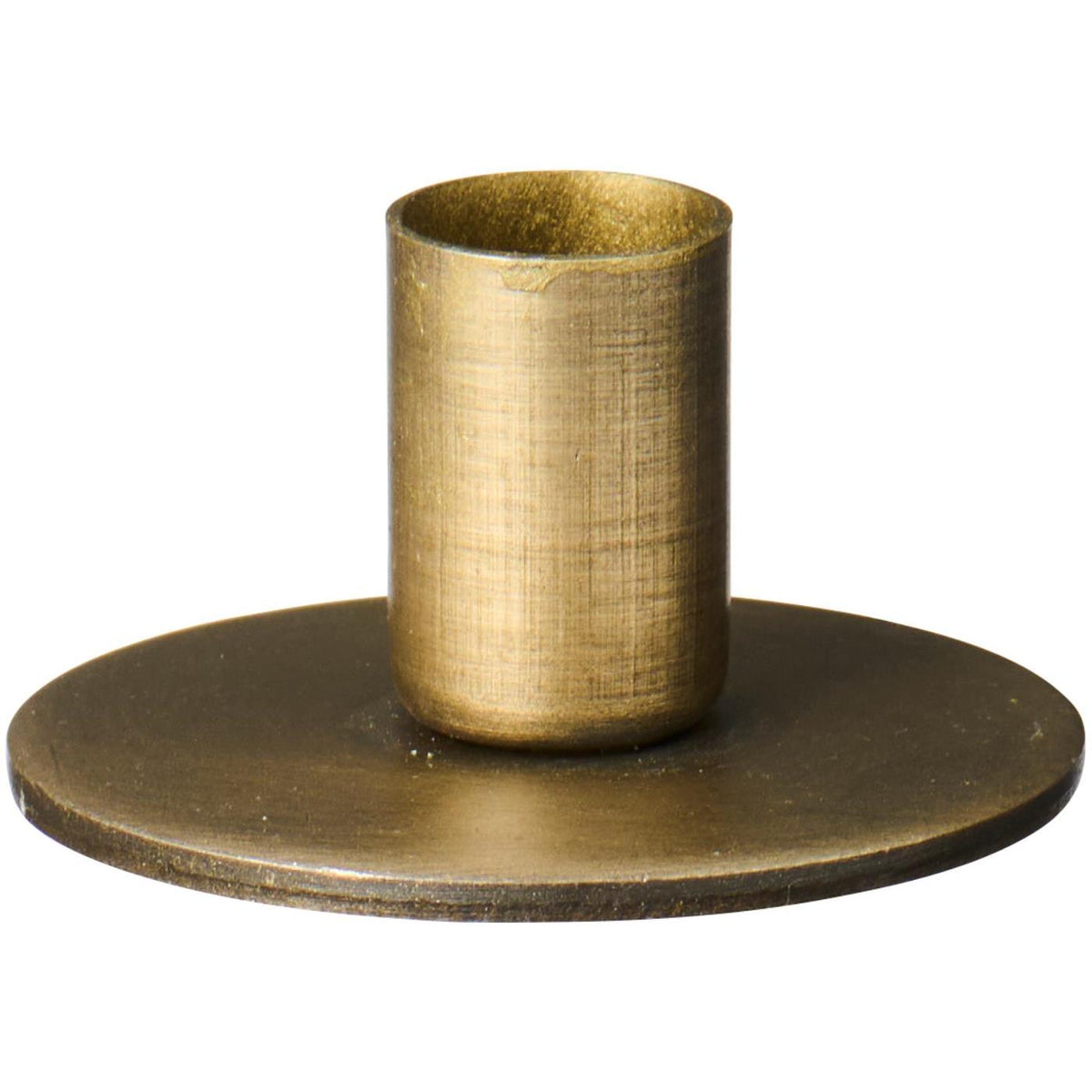 Lysestage i messing-look metal med flad fod til kertelys med en diameter på 1,3 cm – køb hos butikalrum.dk.