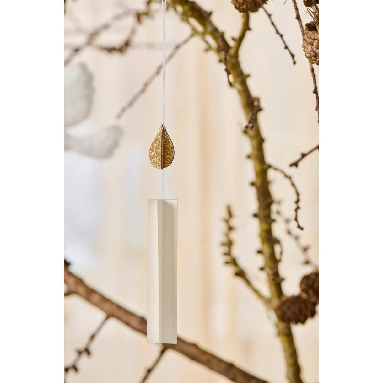 Papirlys med glitrende flamme til ophæng i juletræ, på gren eller som dekorativ julepynt