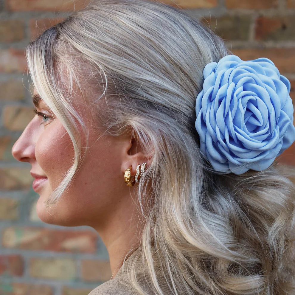 Blå hårklemme i blomst design til kvinder