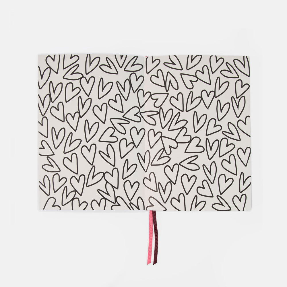 Wine/Pink & Green Stripe Pocket Journal Set med bordeauxfarvet journal, stribet lomme i rosa og grøn samt mini-notesbog til mål – køb hos butikalrum.dk.