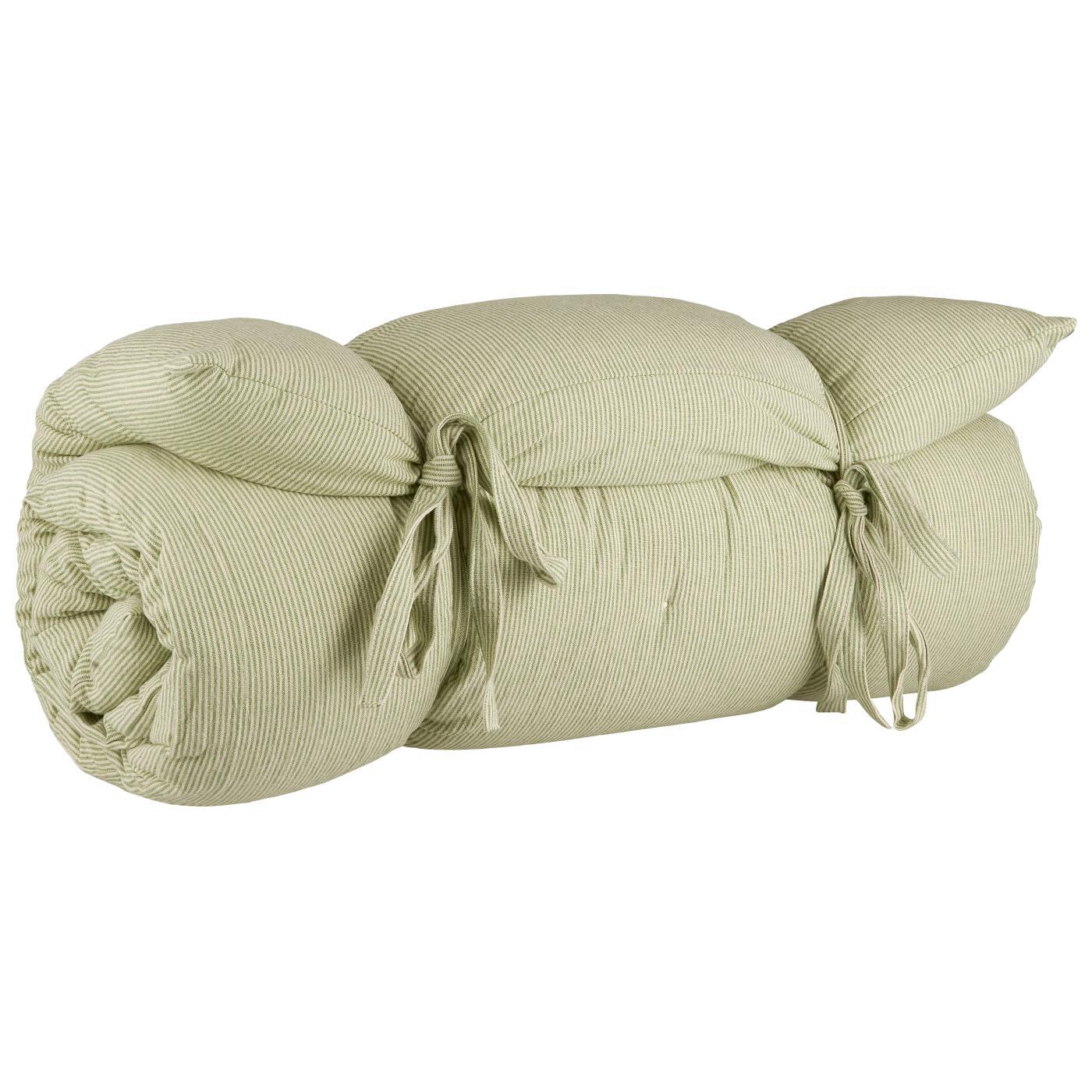 Madras med striber i mørkeblå og hvide farver, 70x190 cm, med snore til nem sammenfoldning – ideel til altanen og kolonihaven.