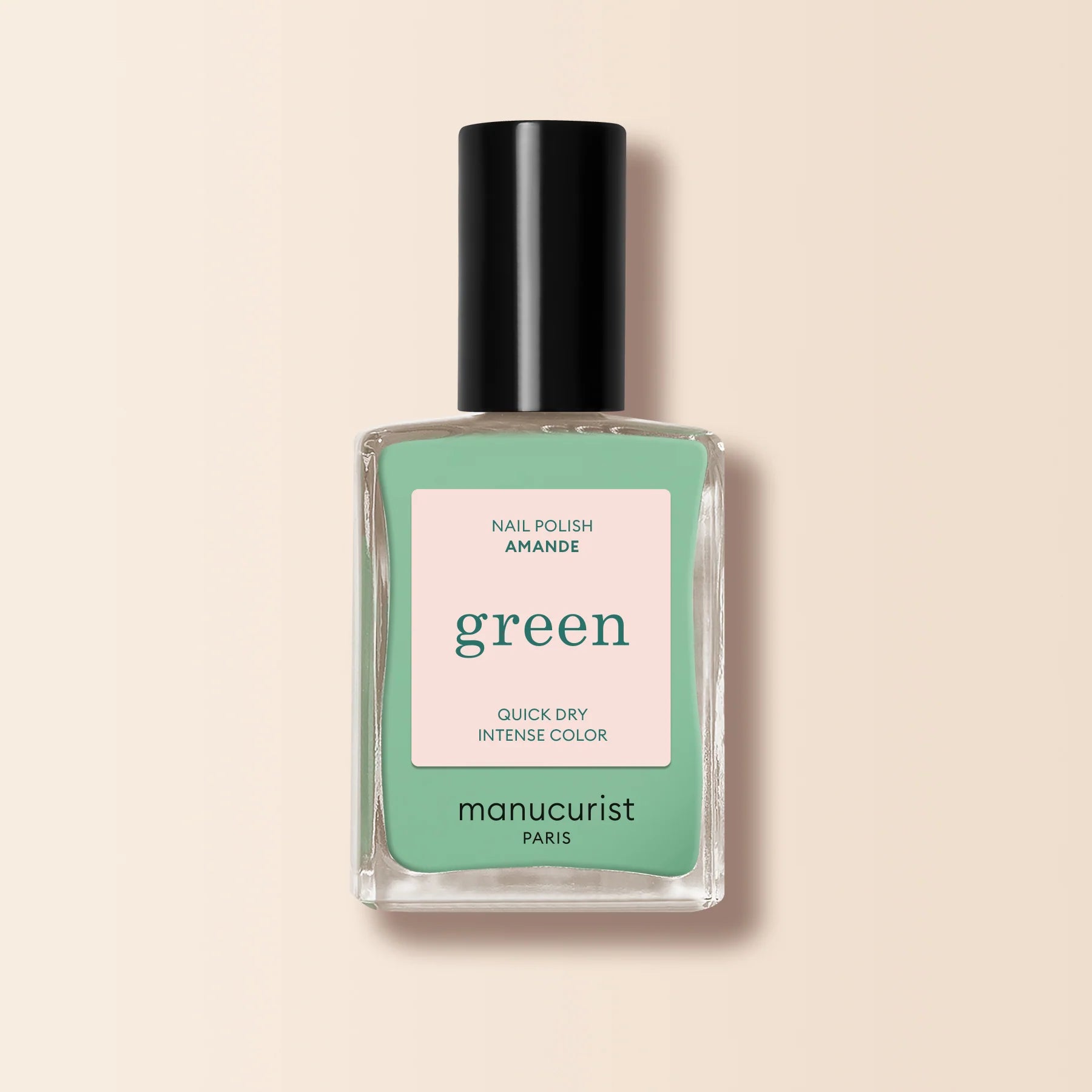 Mintgrøn neglelak fra Manucurist Green serie med uigennemsigtig dækning og klassisk finish