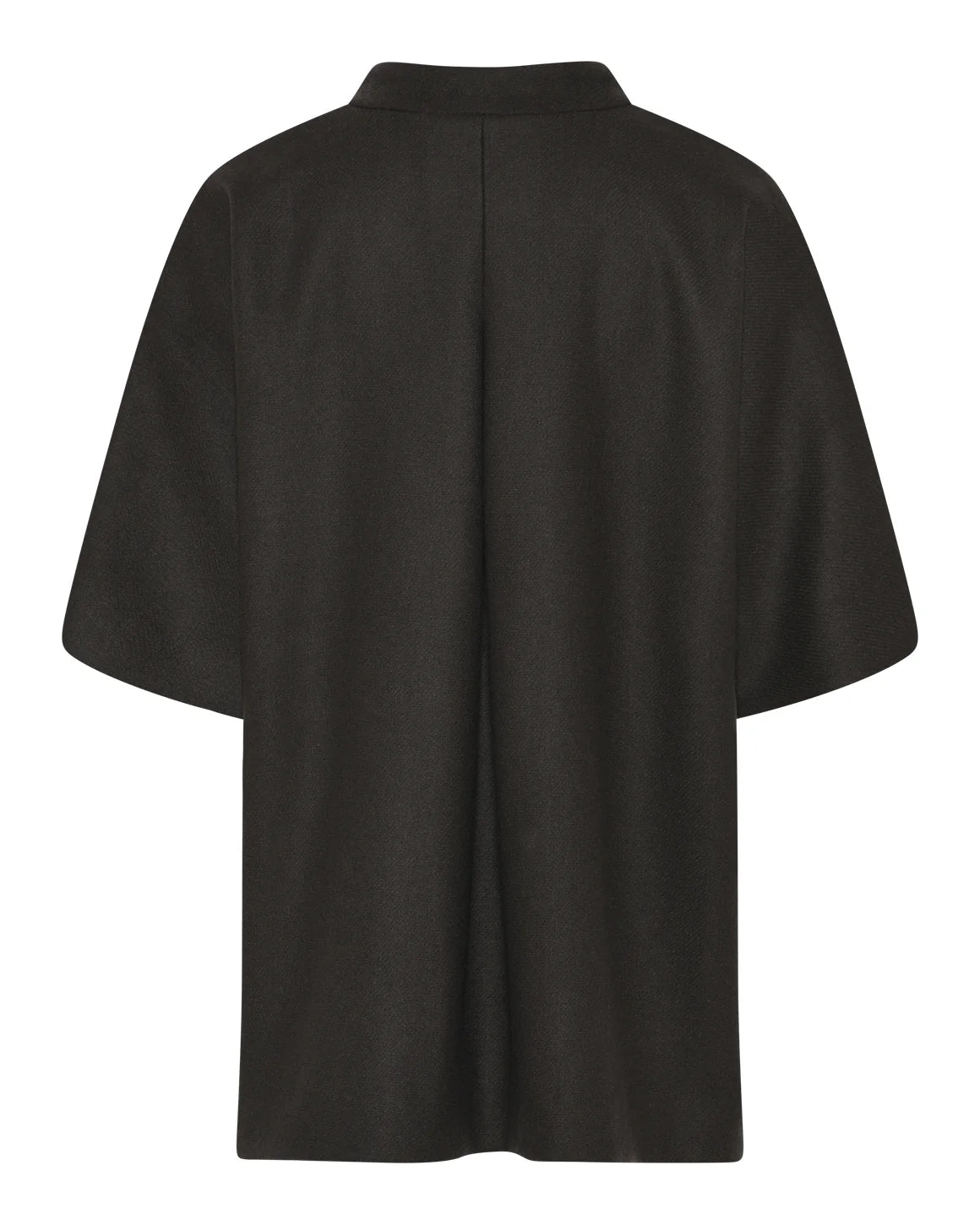 Anette Wool Cape - Short fra La Rouge i Forest Green med kinakrave, korte ærmer og elegant taljesnit.