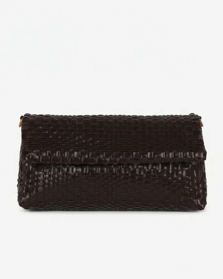 Arlene Braided Raw fra HVISK i Umber Brown med flettet design og justerbar rem – køb hos butikalrum.dk.
