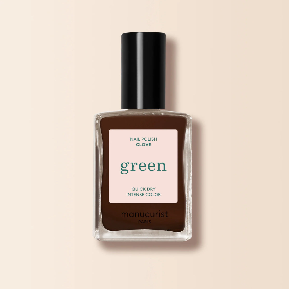 Manucurist Green Nail Polish i Clove, en dyb chokoladebrun neglelak med violet og bordeaux nuancer – køb hos butikalrum.dk.