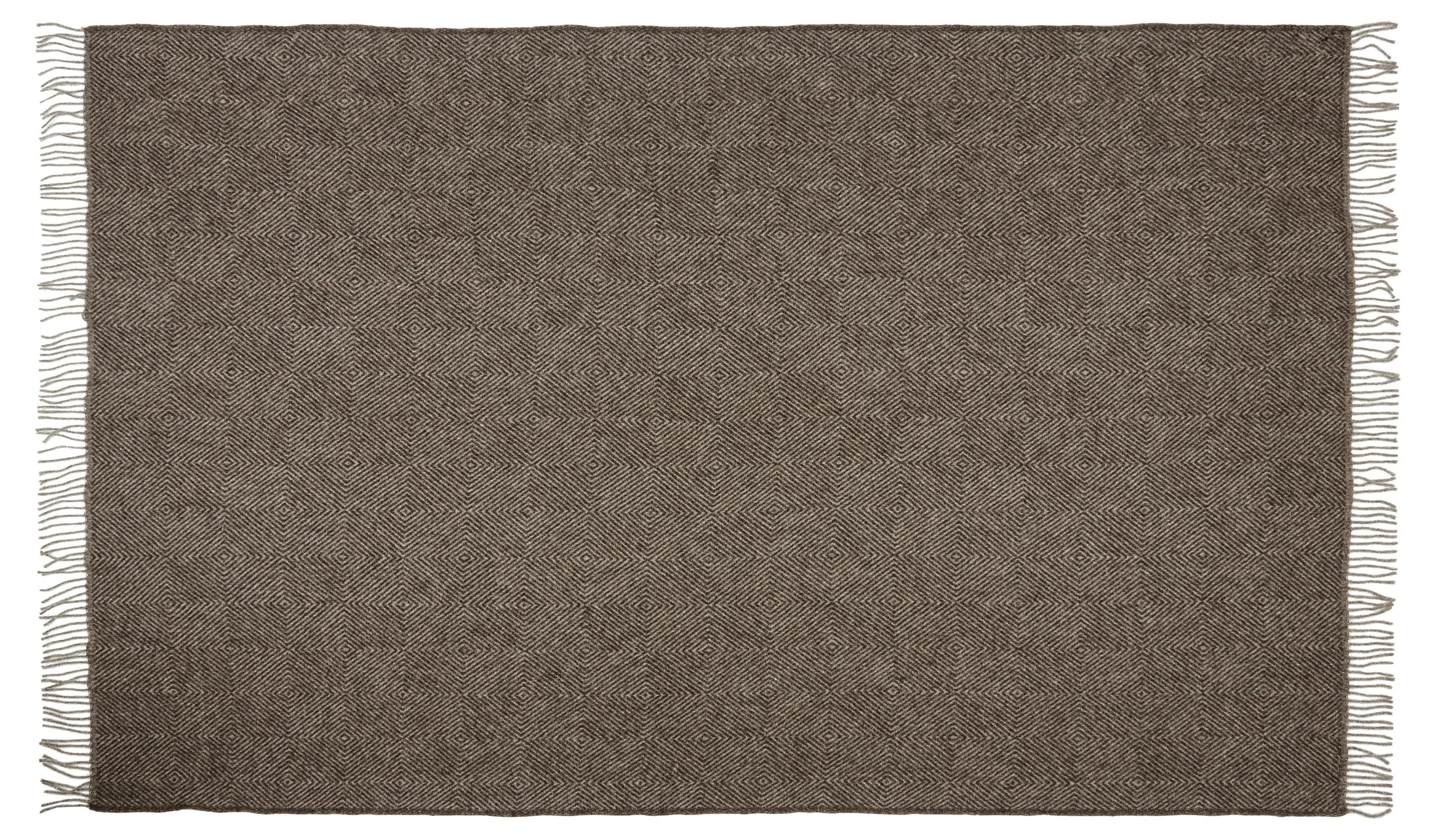Fanø plaid fra Silkeborg Uldspinderi i Ash Brown, 140x240 cm, fremstillet i skandinavisk og New Zealandsk uld – køb hos butikalrum.dk.