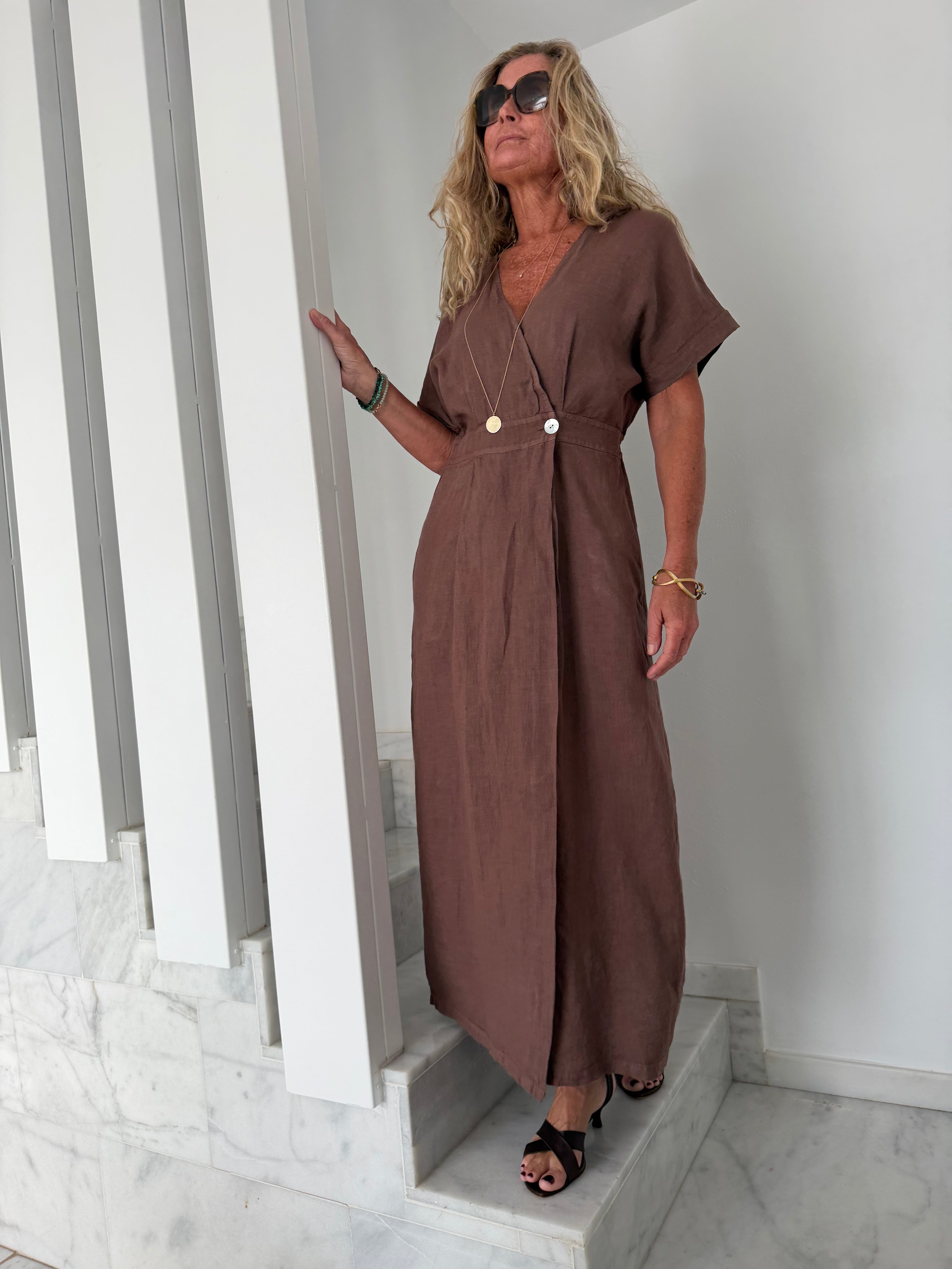 Iggy Dress kjole hør ebano black – køb hos butikalrum.dk