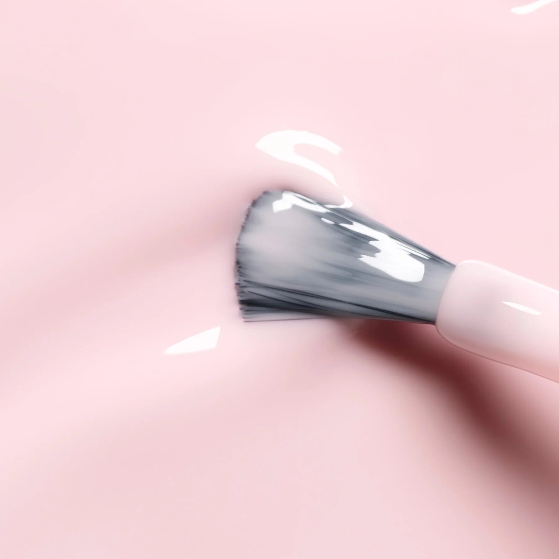 Manucurist Green Milky Pink neglelak i blød babyrosa nuance – køb hos Butik Alrum