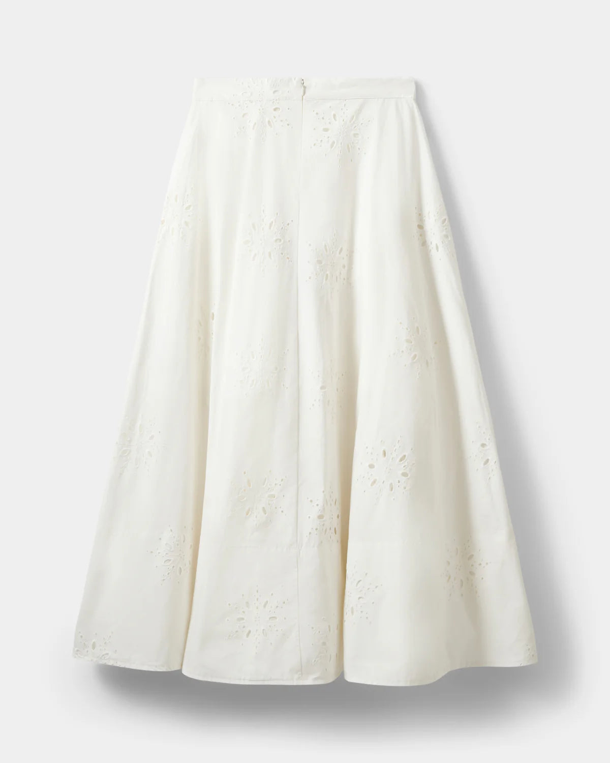 Broderet anglaise maxi nederdel i Snow White fra Sofie Schnoor – køb hos butikalrum.dk