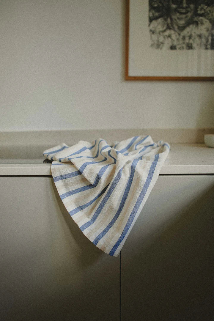 Sæt med 2 Penny viskestykker i vasket hør- og bomuldsblanding i Serenity farve – sælges hos Butik Alrum på Amager
