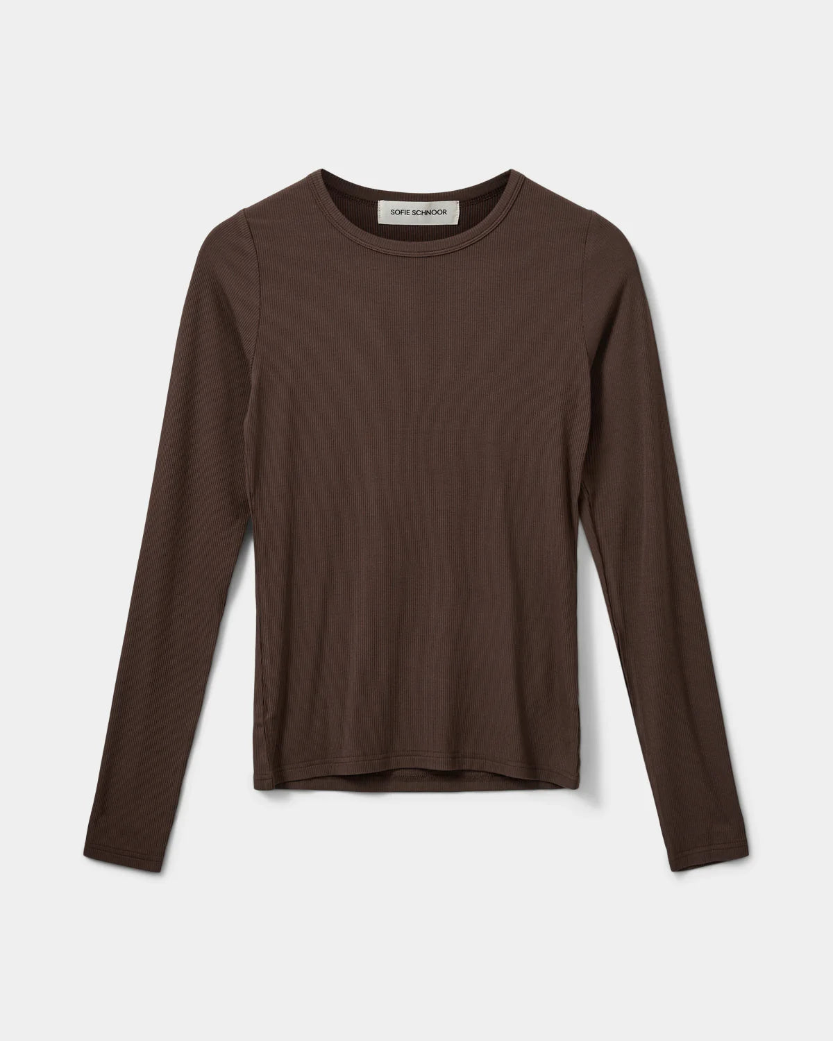 PETRICIASW langærmet T-shirt fra Sofie Schnoor i Brown Fudge med slim-fit pasform – køb hos butikalrum.dk.