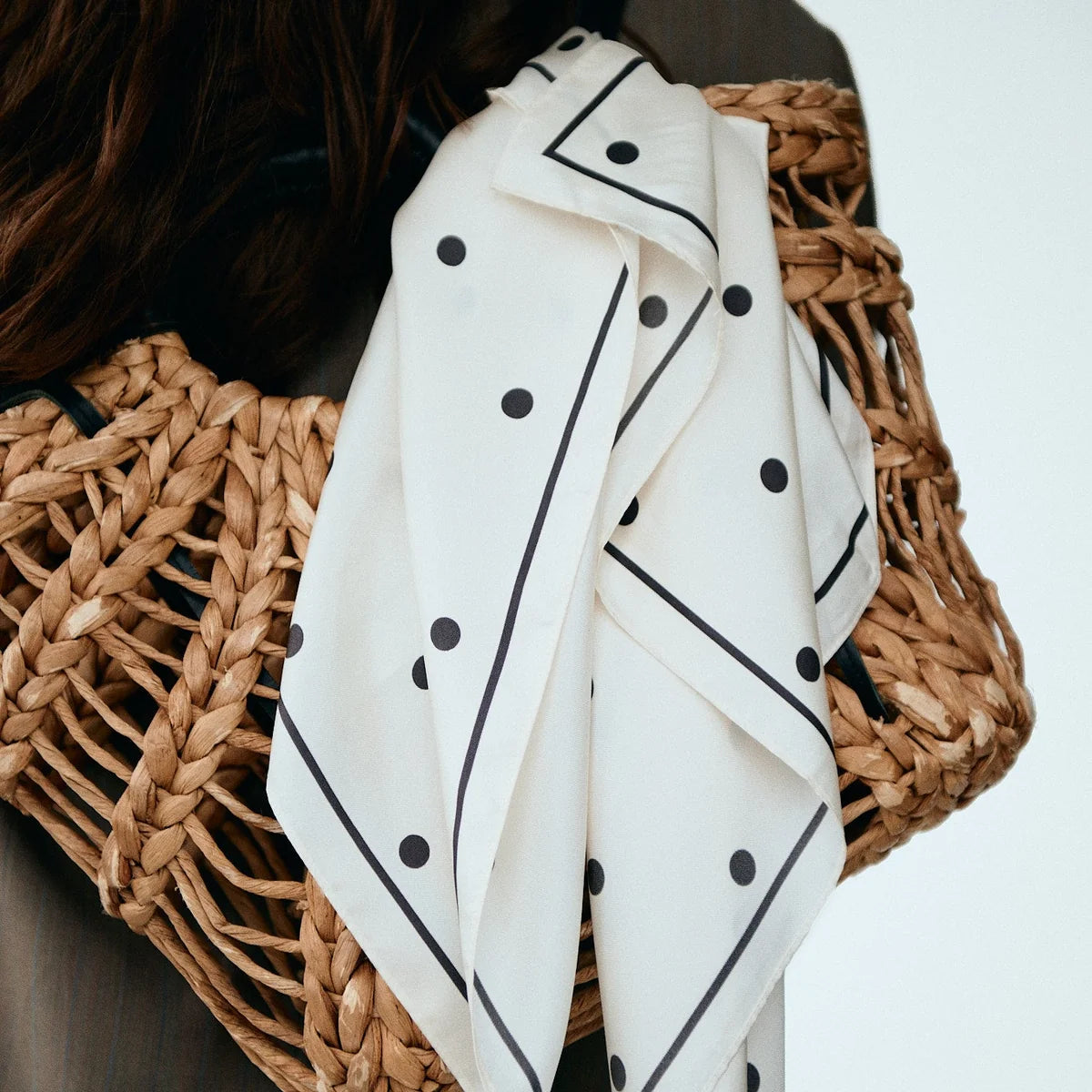 Paloma Silk Scarf Cream | Silketørklæde med Prikker | MPWoman