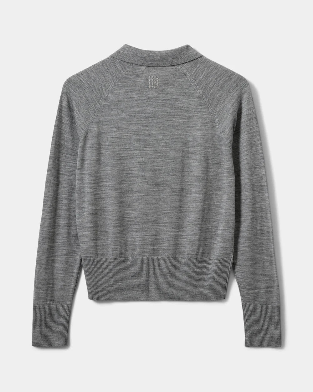 SELENESW Knit Polo fra Sofie Schnoor i Grey Melange, fremstillet i 100% merinould – køb hos butikalrum.dk.