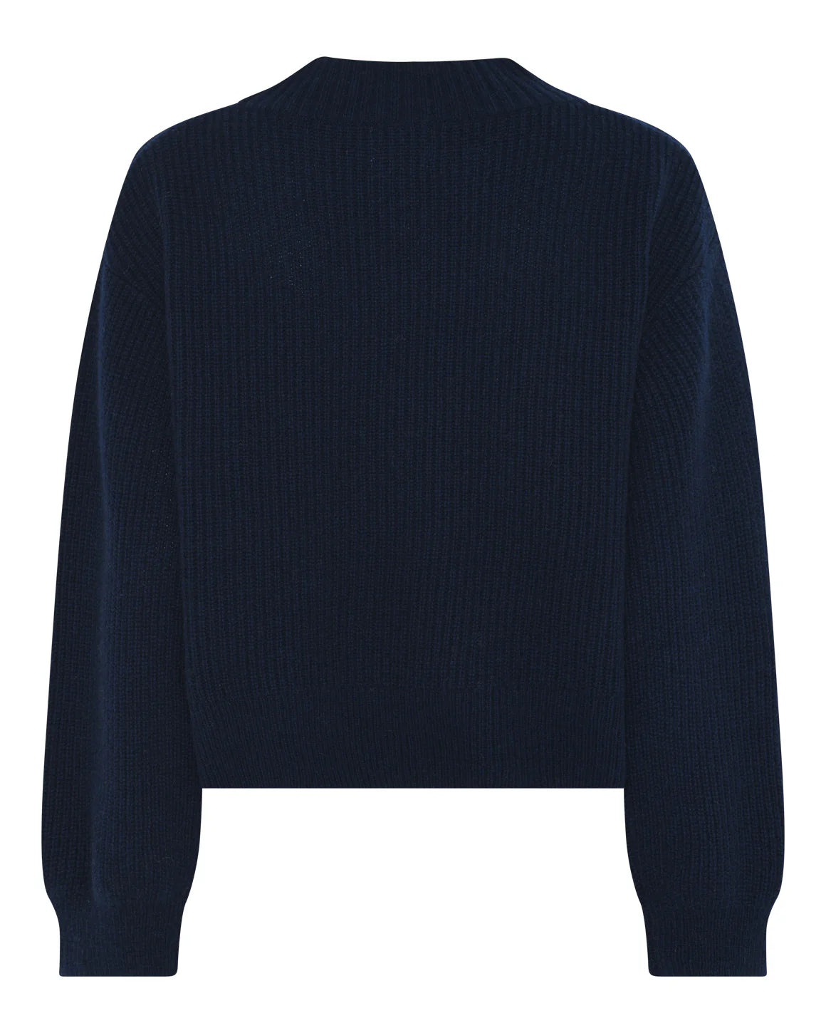 Sisse Knit – klassisk striktrøje i uld og yak med rund hals, boxy pasform og brede ribkanter.