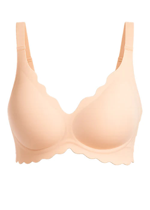 SoftScallop Full Coverage bøjlefri BH i nude fra FemiFemme med sømløst design og fuld dækning.