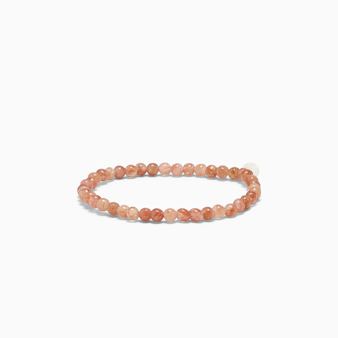 Håndlavet Sunstone krystalarmbånd fra Soi Copenhagen med varme orange nuancer og naturlig glans