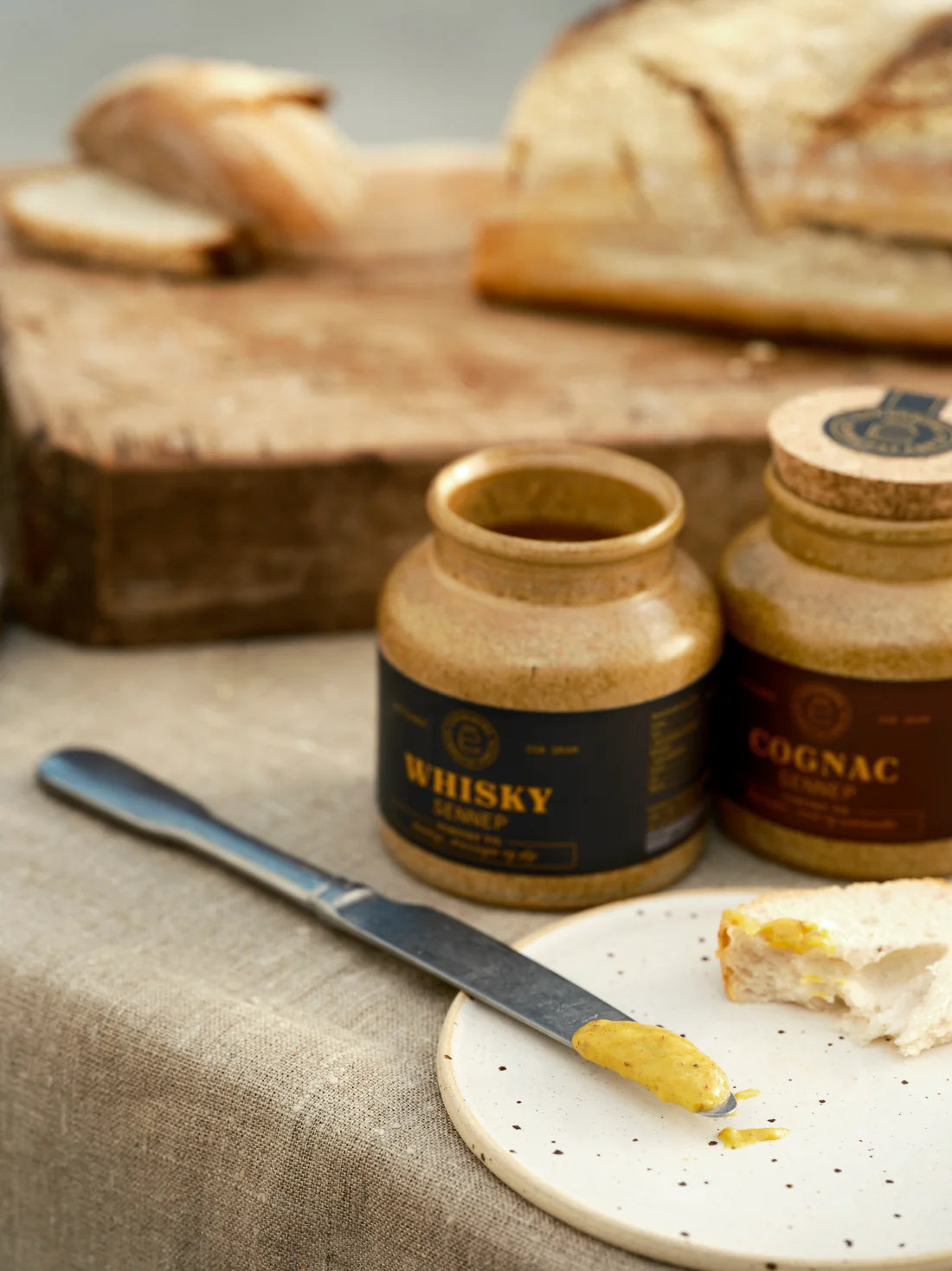 Køb Limited Edition whisky-sennep fra Sennepsfabrik x Nyborg Destilleri hos butikalrum.dk – perfekt som vært- eller gave