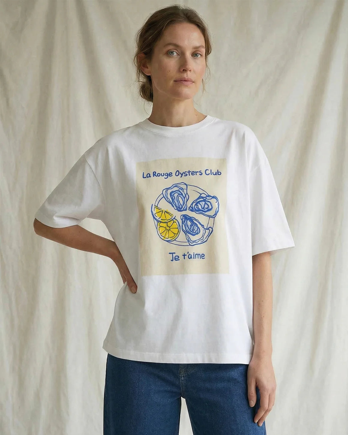 LA RōUGE t-shirt med oyster print, boxy pasform og brede ærmer - moderne hvid dame t-shirt