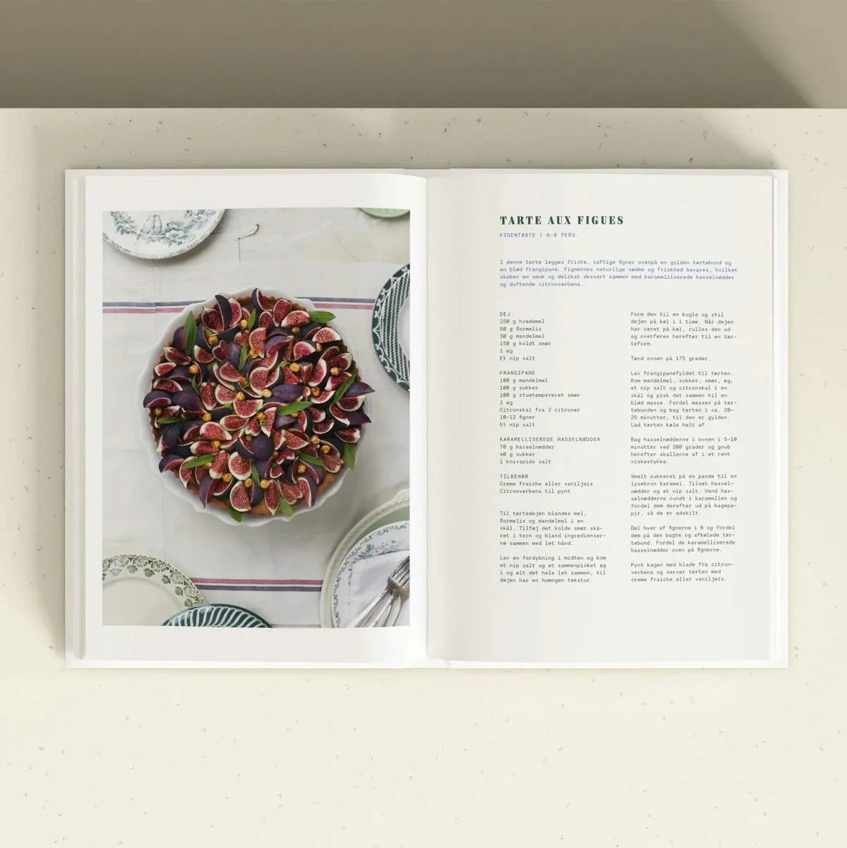 La Table D’Eglantine kogebog med franske opskrifter, bistroklassikere og sydfranske måltider – køb hos butikalrum.dk