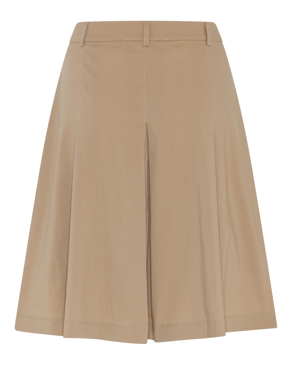 Vilma Plissé Skirt i Dark Sand med elegante plisser foran og bagpå og bæltestropper i linningen – køb hos butikalrum.dk.