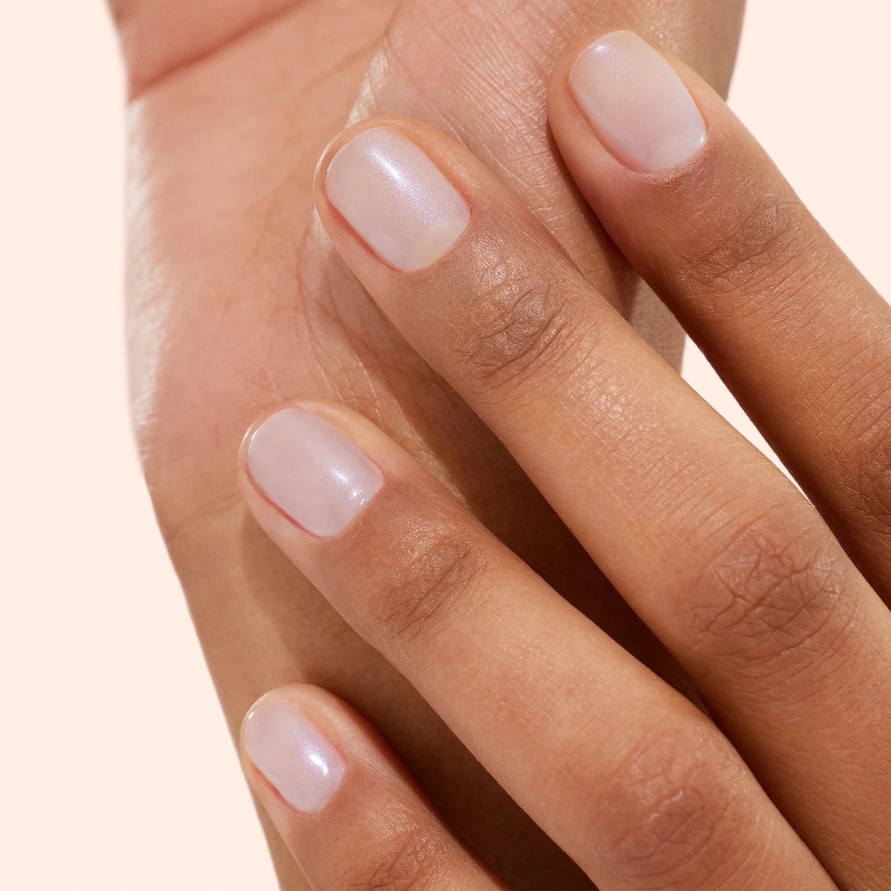 Active Bright neglelak fra Manicurist Paris med lysnende effekt – køb hos butikalrum.dk