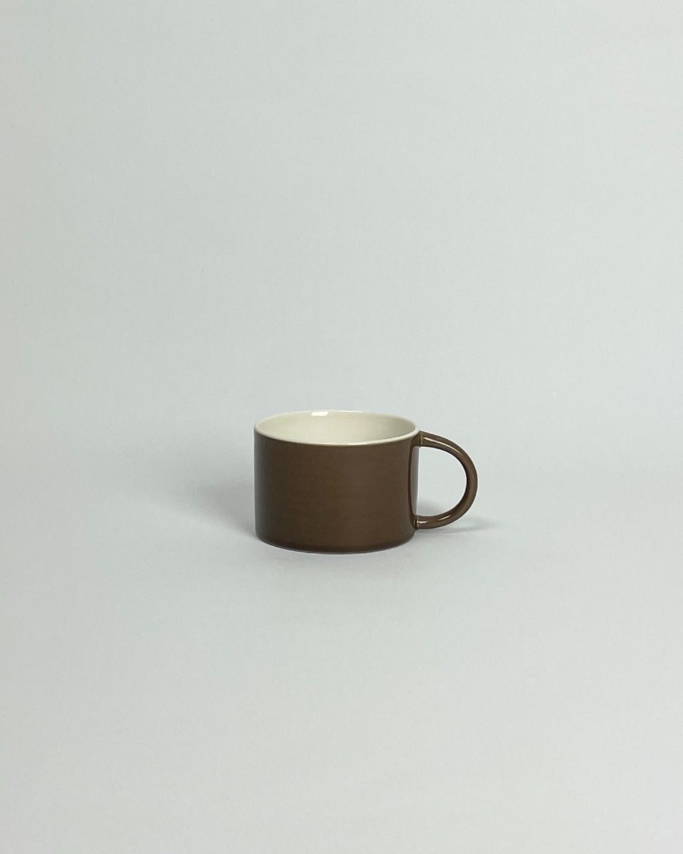Candy Cup Wide i mocha porcelæn fra Anne Black – køb hos Butik Alrum