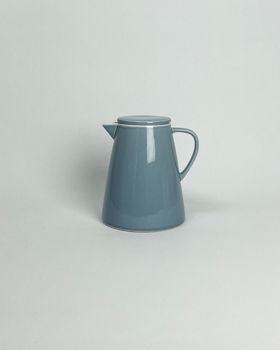 Porcelæns kaffekander i Ocean og Mushroom fra Anne Black