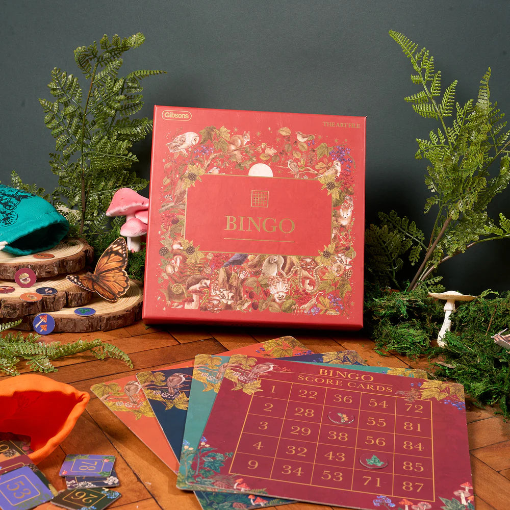Bingo Board Game for 2-8 spillere fra 8 år med 8 bingoplader, 90 bingotal og 200 spillebrikker – køb hos butikalrum.dk.